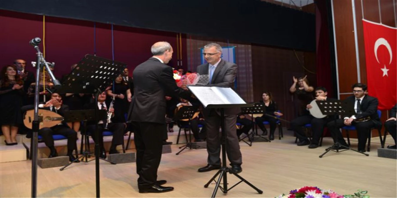 Diyarbakır\'da Türk Sanat Müziği Konseri