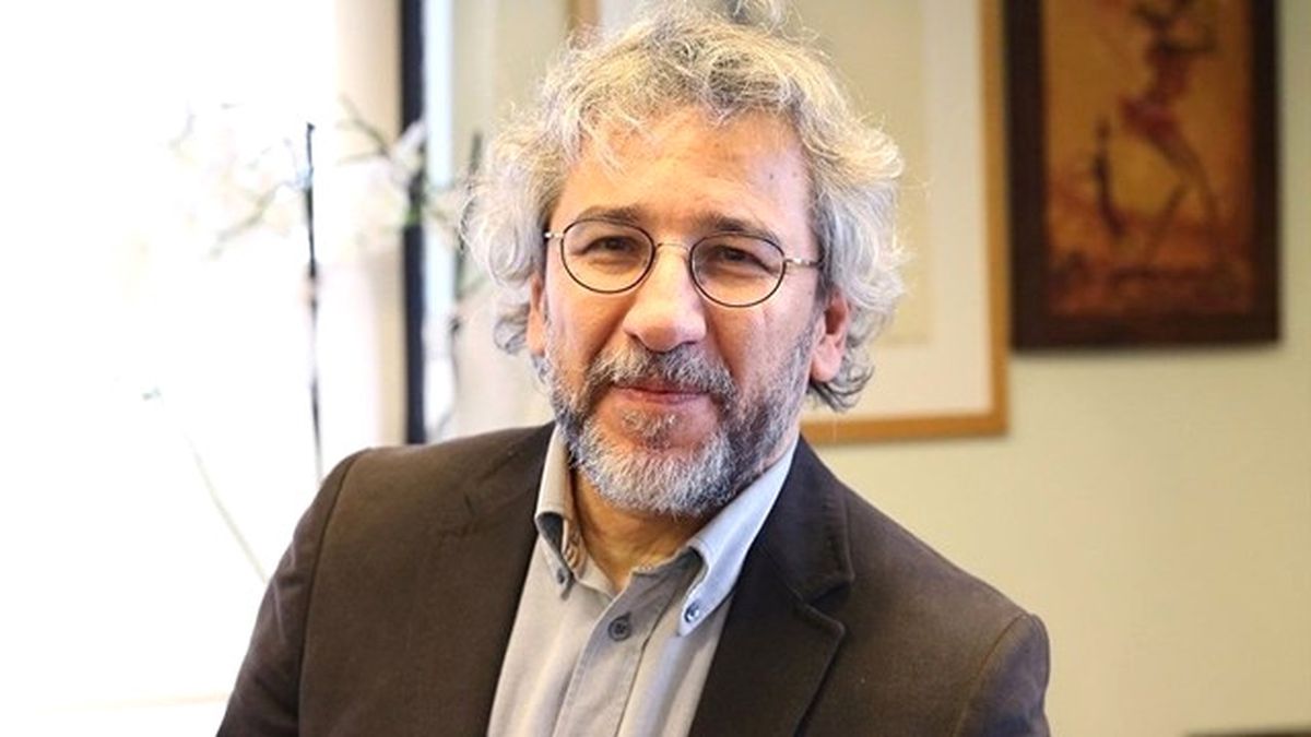 Gazeteci Can Dündar Hakkında "Türk Milletini, Türkiye Cumhuriyeti\'ni veya Türkiye Büyük Millet...