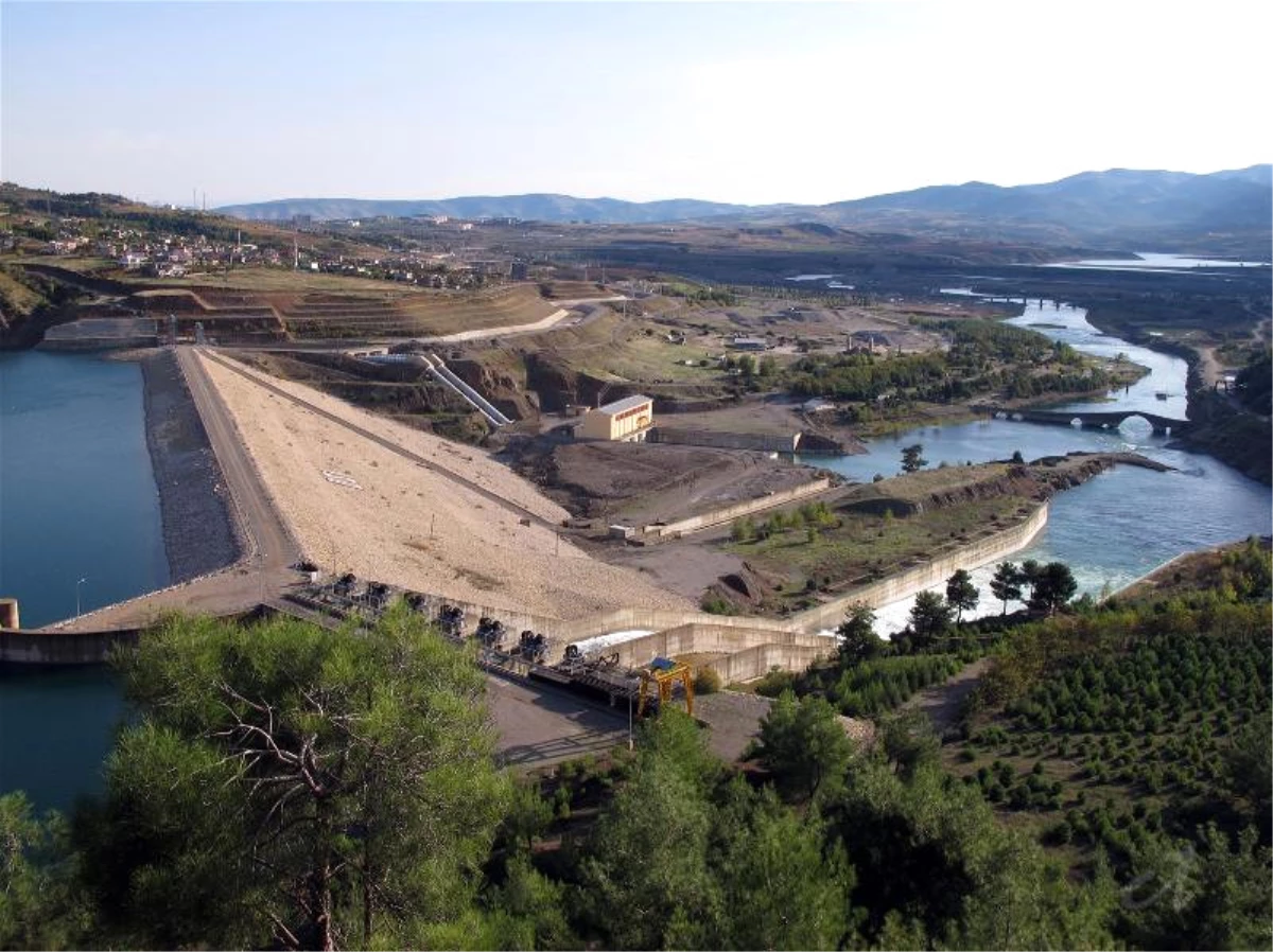 Geben Barajı İnşaatı\'nın Yapım İhalesi Sözleşmesi İmzalandı