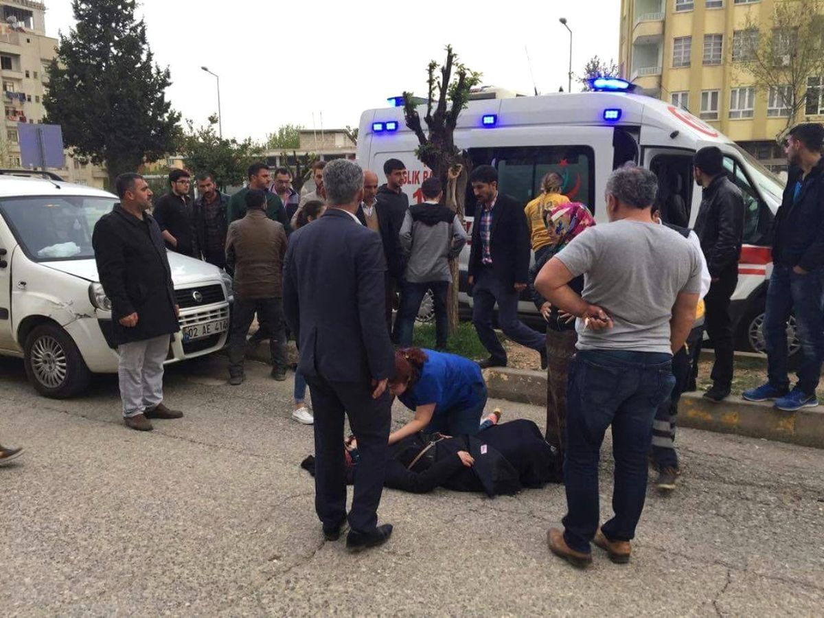 Hafif Ticari Araç Yayaya Çarptı: 1 Yaralı