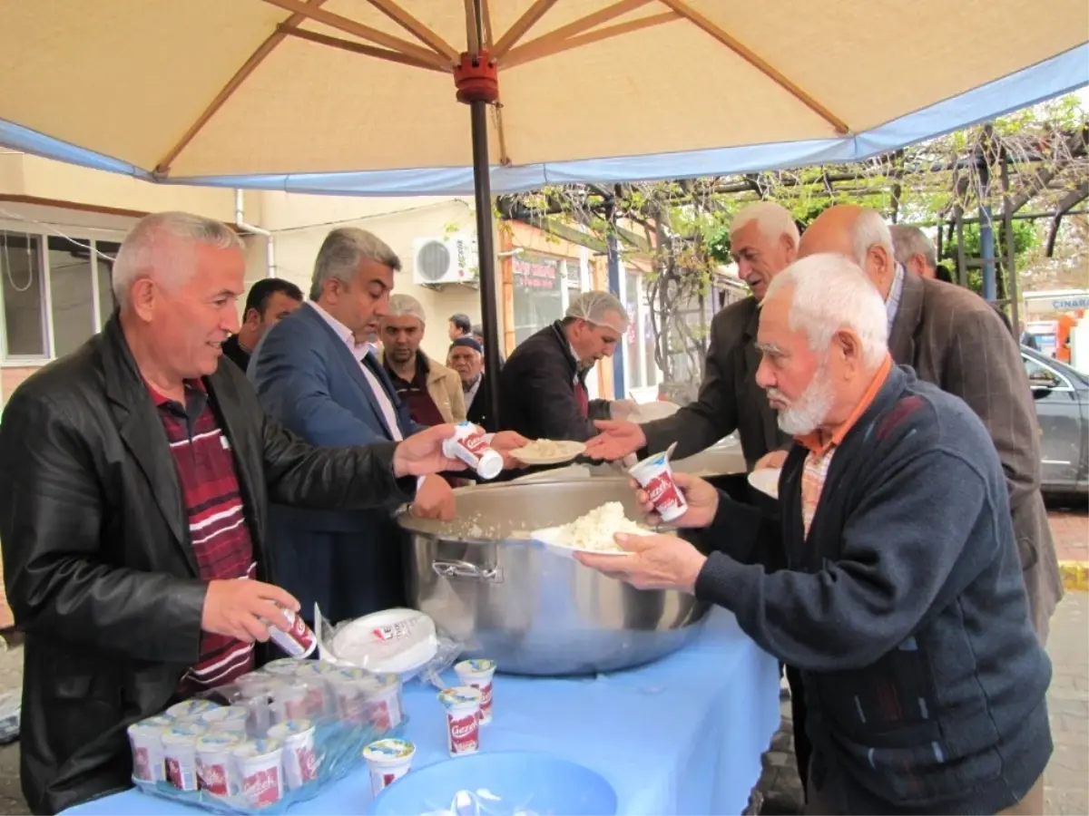 Hisarcık Belediyesinden 2 Bin Kişiye Kandil Pilavı