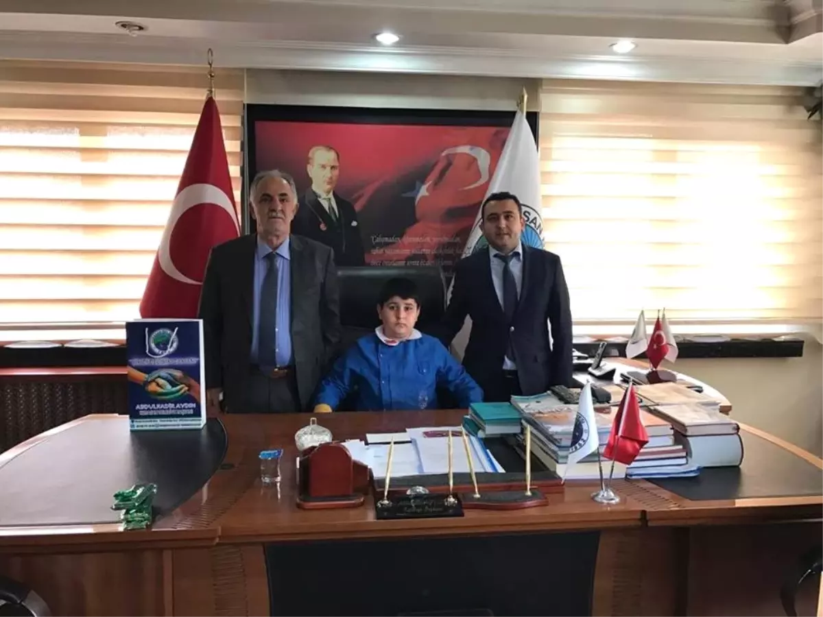 Horasan\'da Temsili Belediye Başkanı Muhammed Yasin Lal, Makam Koltuğuna Oturdu