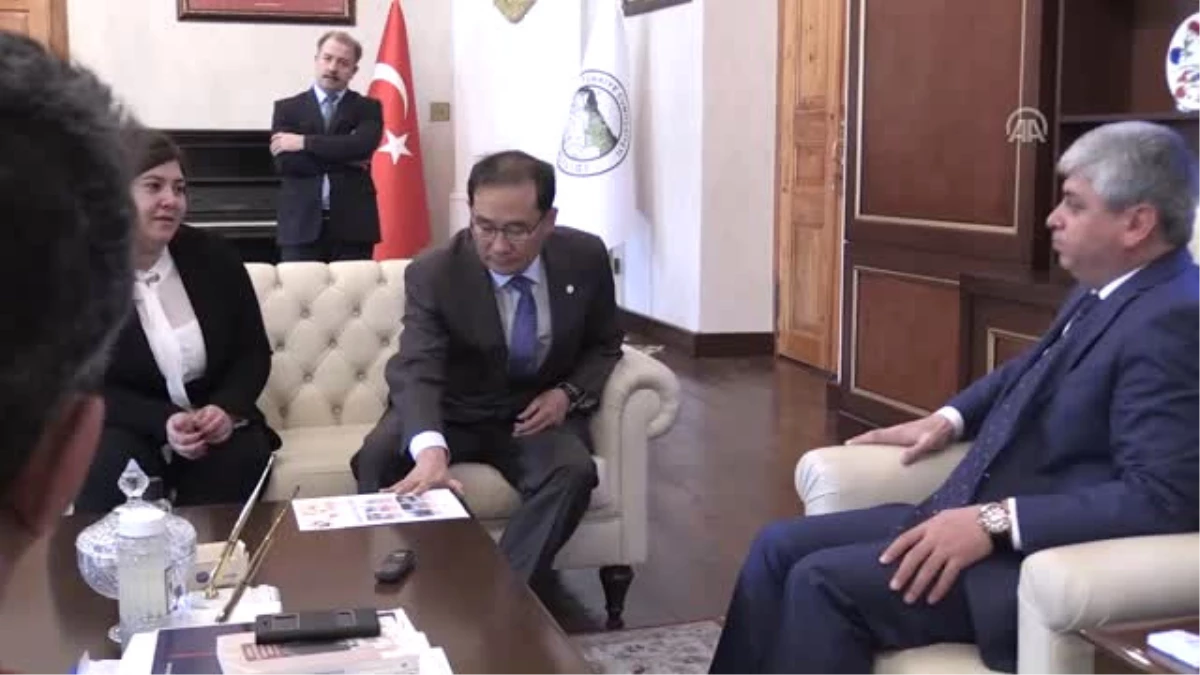 Kore Cumhuriyeti\'nin Ankara Büyükelçisi Cho, Kars\'ta