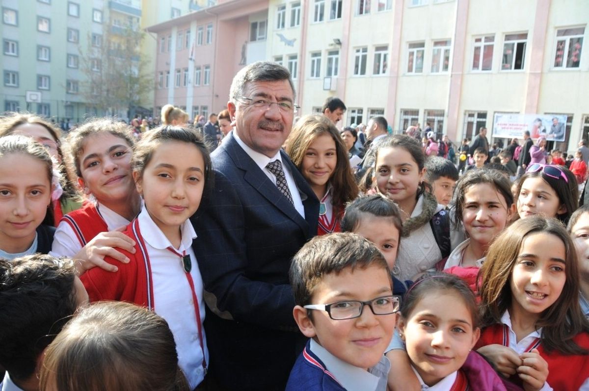Niğde Belediye Başkanı Faruk Akdoğan;