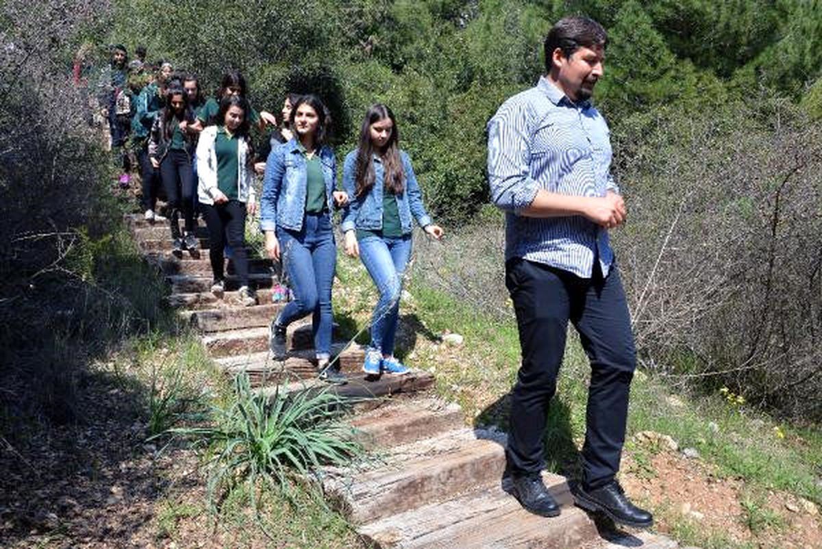 Öğrenciler Doğayı Doğal Ortamda Öğreniyor