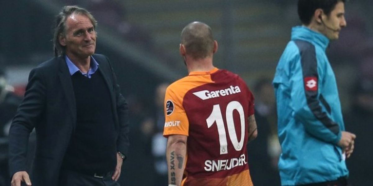 Riekerink\'ten Sneijder Müjdesi!