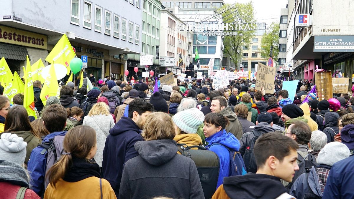 Aşırı Irkçı Afd\'liler Köln\'de Protesto Edildi