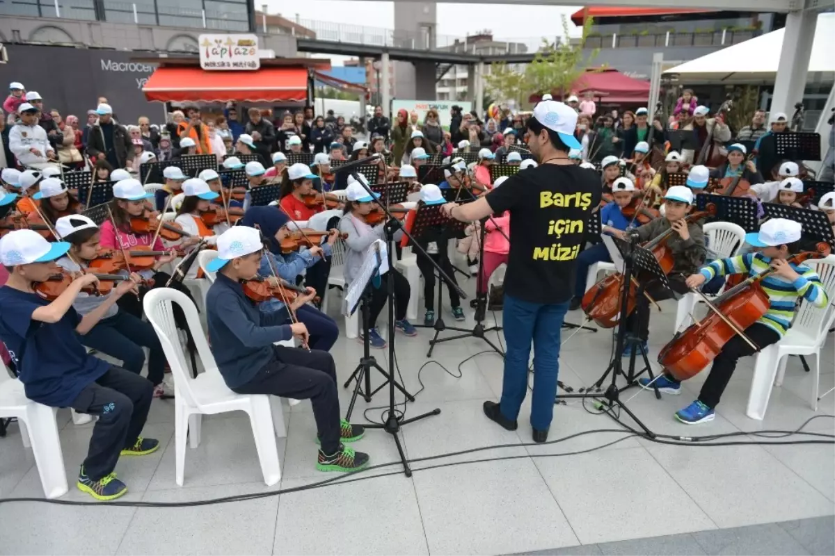 Barış İçin Müzik Orkestraları"Ndan Muhteşem Konser