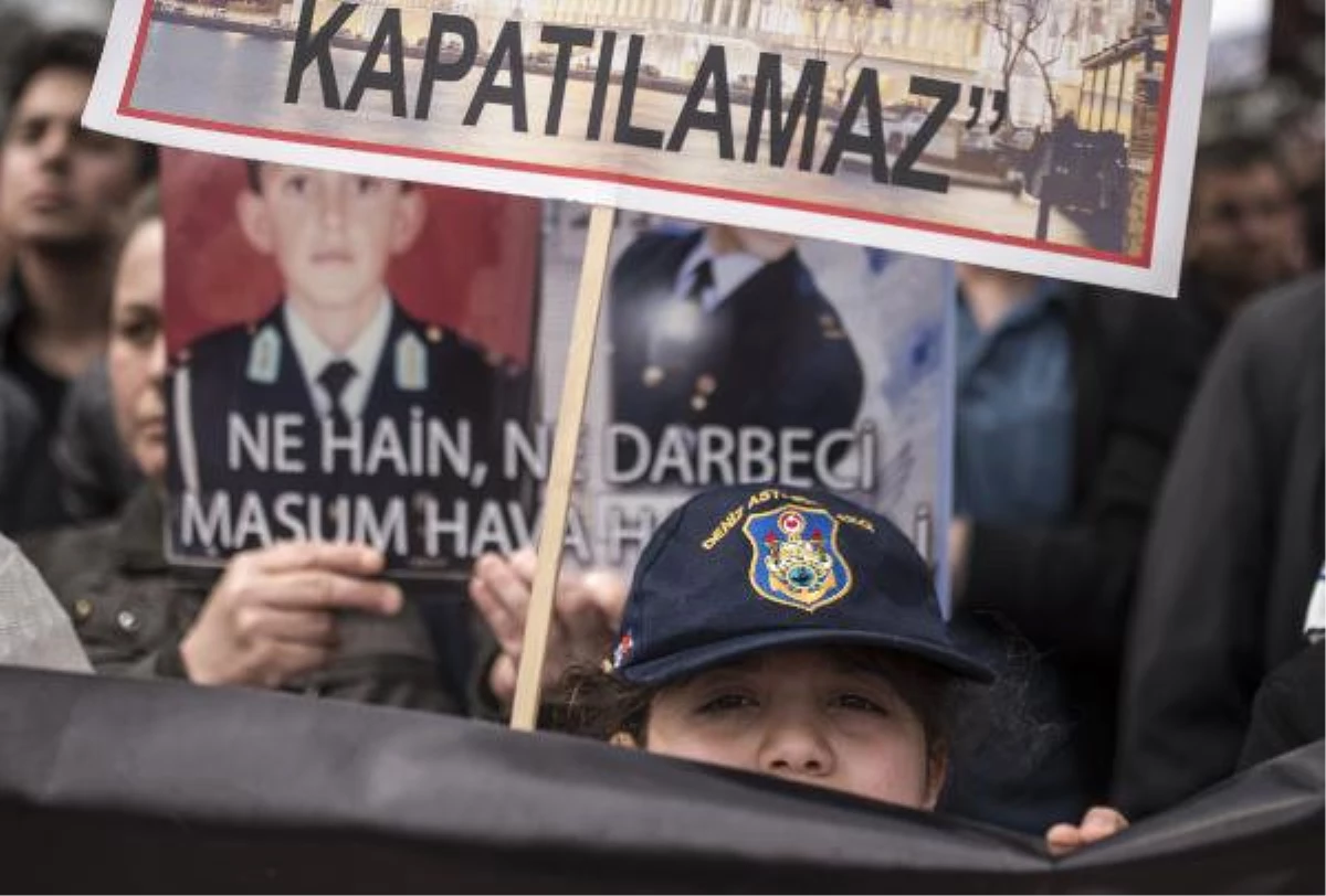Beşiktaş\'ta Askeri Okullar Açılsın Eylemi