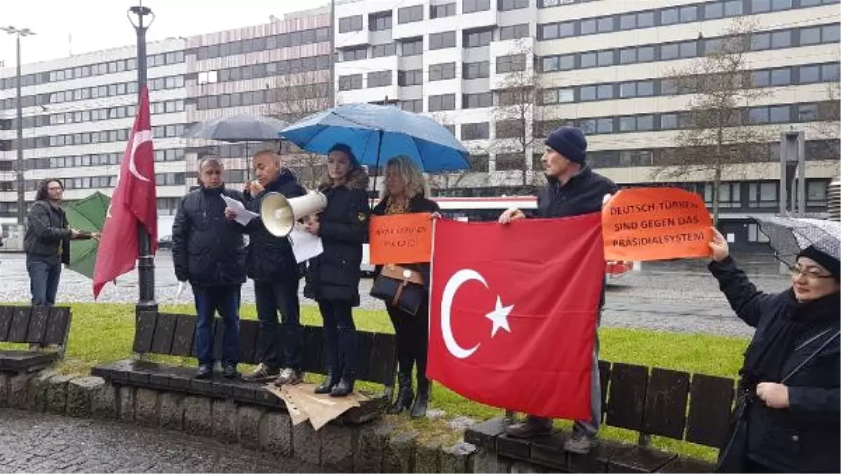 Chp Nürnberg Birliği\'nden Referandum Protestosu