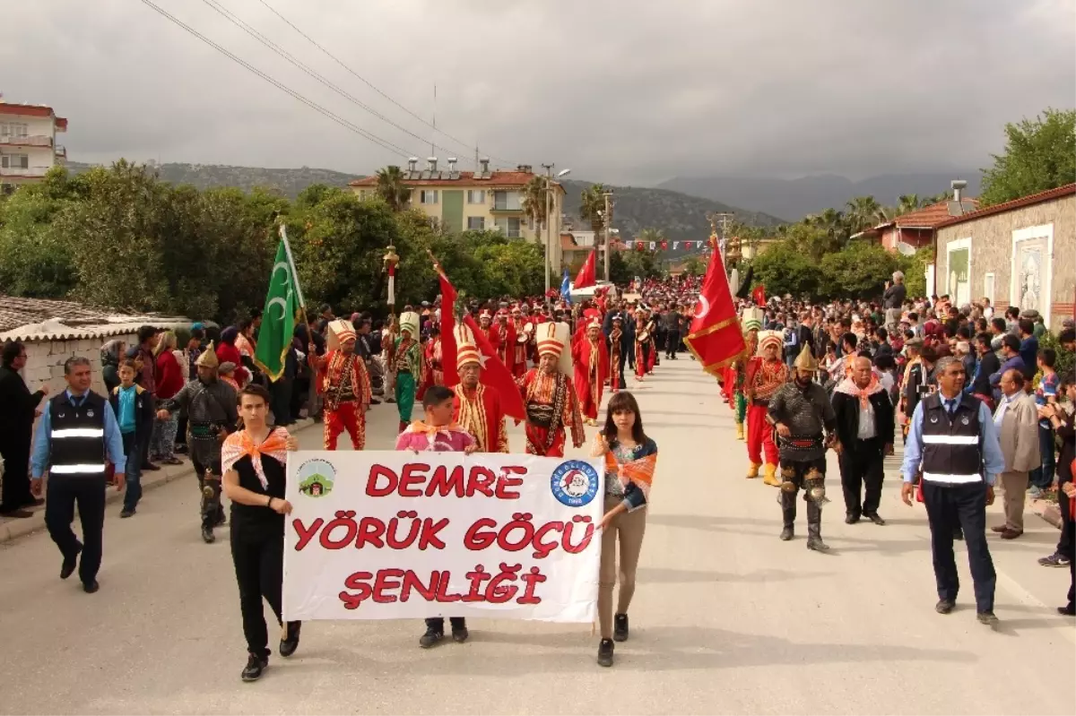 Demre\'de Yörük Göçü Şenliği