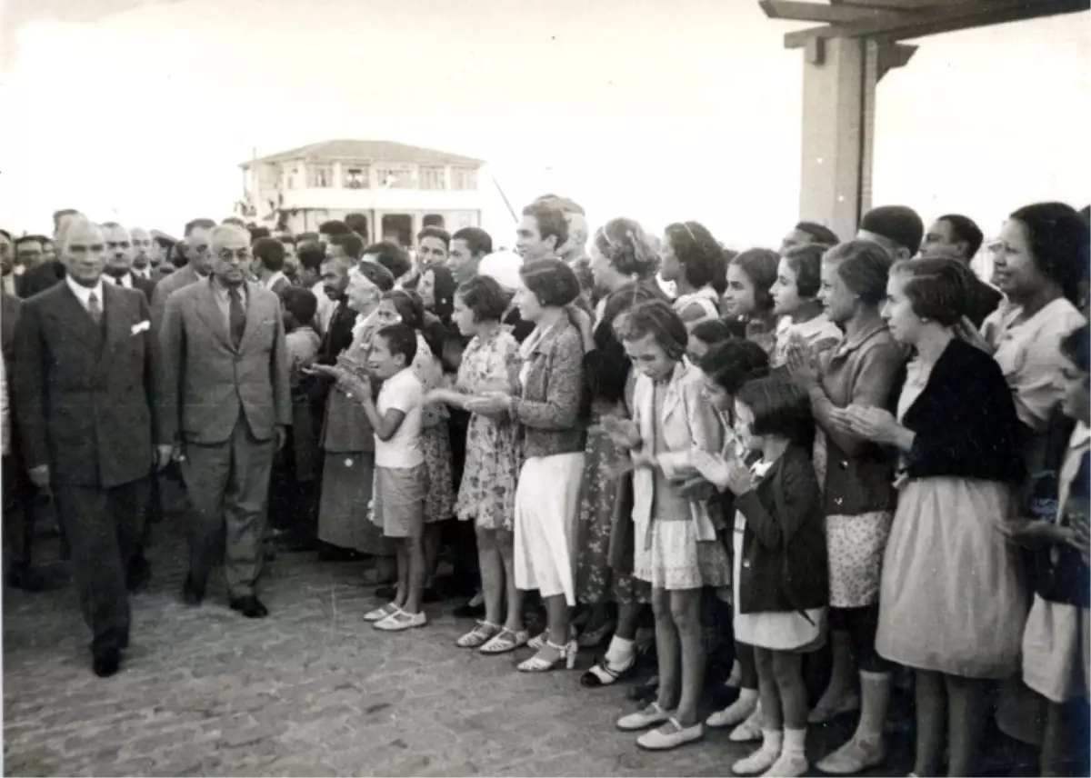 Dha Ankara- TSK Atatürk\'ün Çocuklarla Çekilmiş Fotoğraflarını Yayınladı