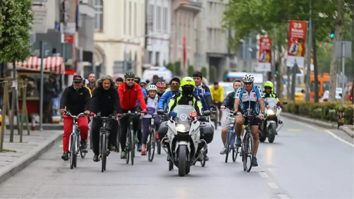 Epilepsiye Dikkat Çekmek İçin Pedal Çevirdiler