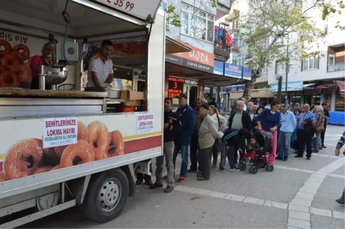 Erdek\'te, Ak Partili Meclis Üyesinin Lokma Dağıtımana Ceza Tartışması