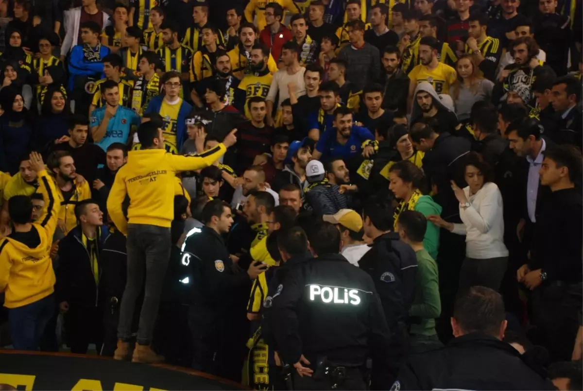 Fenerbahçe Taraftarı, 6 Yıl Sonra Tt Arena\'da