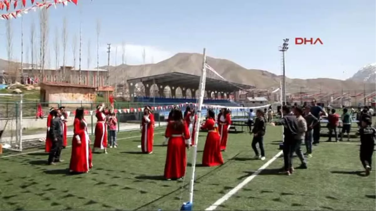 Hakkari\'de Ters Lale Şenliği