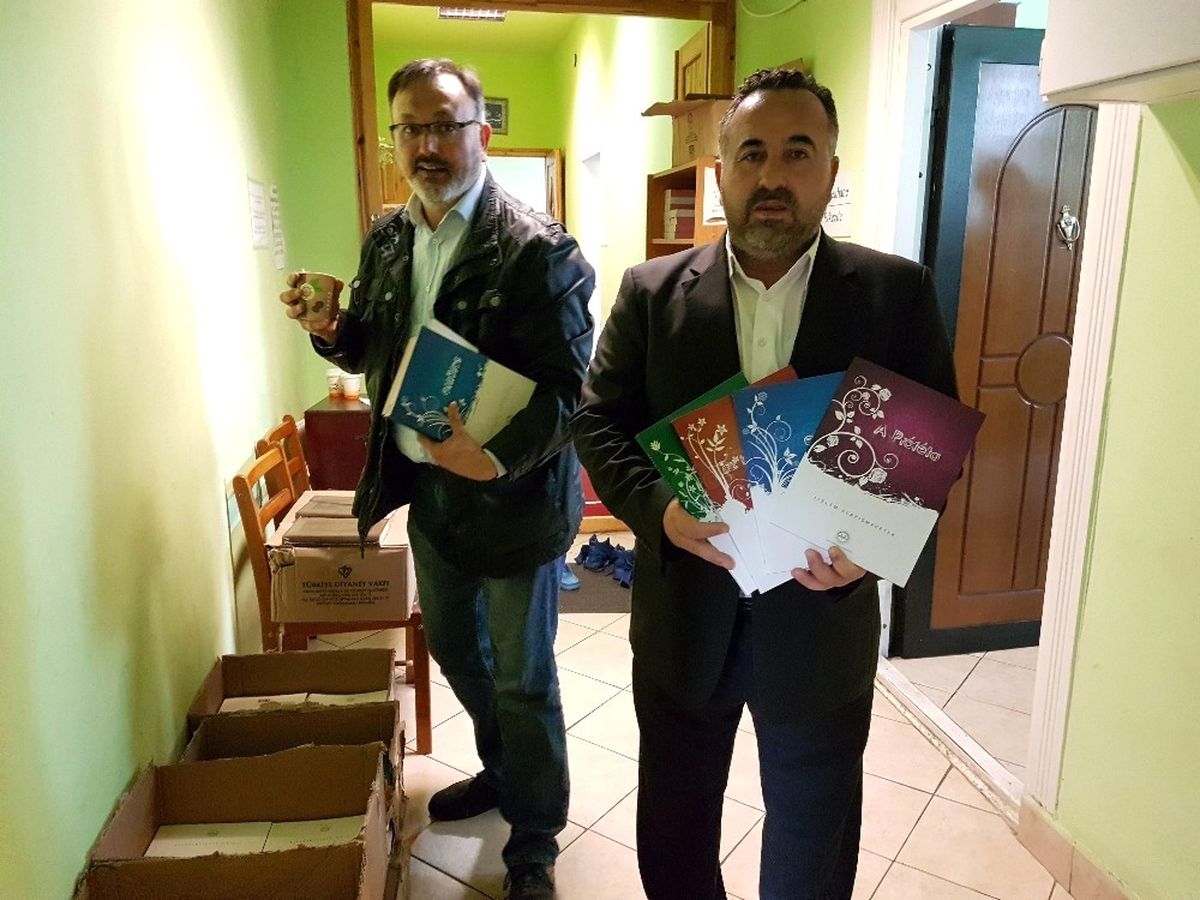 İslam Diniyle İlgili Dört Kitap Macarcaya Çevrilerek Basıldı