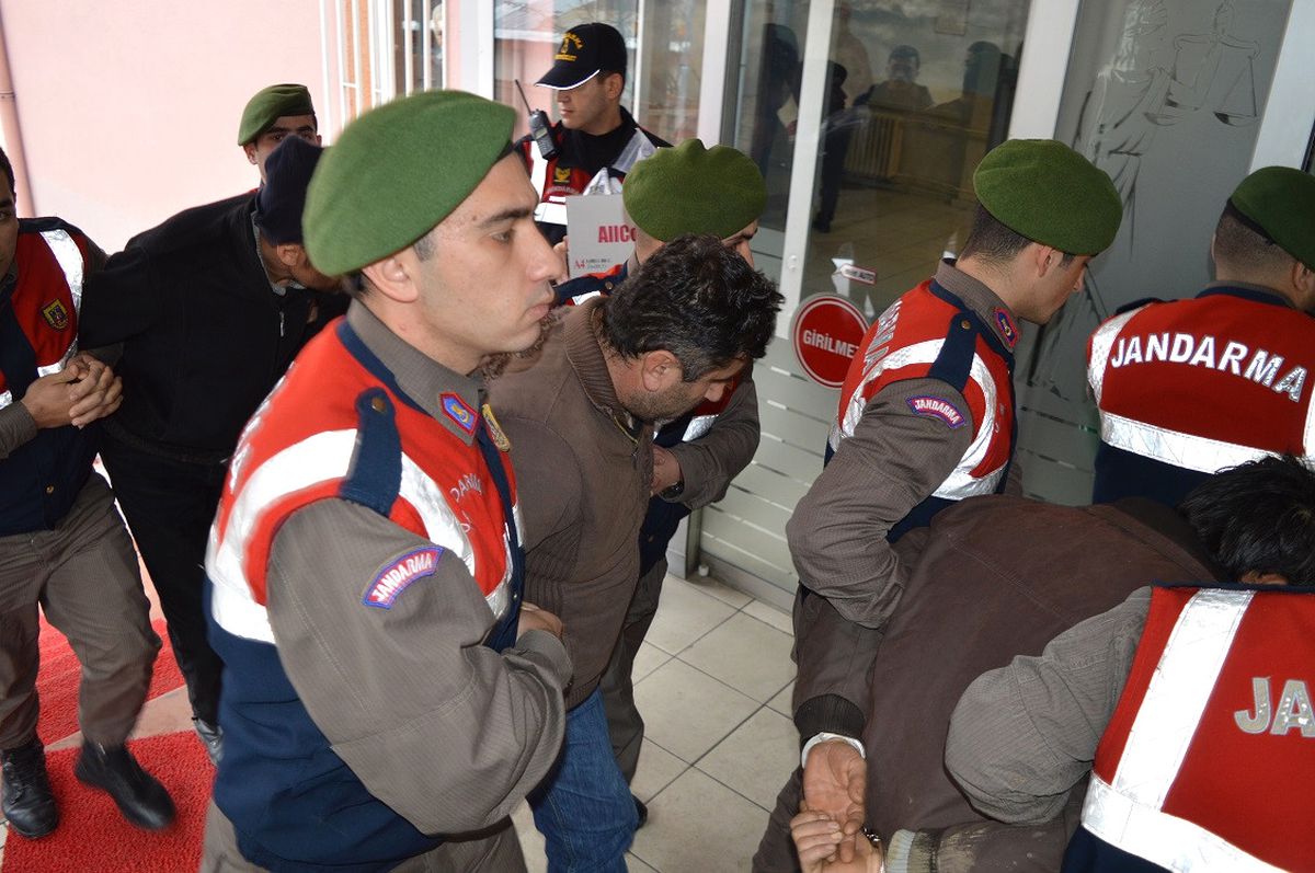 Jandarma Ekiplerinden Hayvan Hırsızlarına Operasyon
