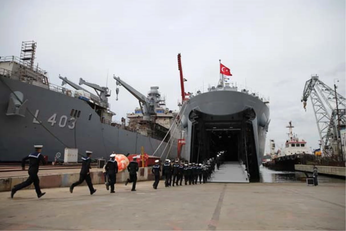 Milli Savaş Gemisi TCG Bayraktar, Deniz Kuvvetleri\'ne Teslim Edildi
