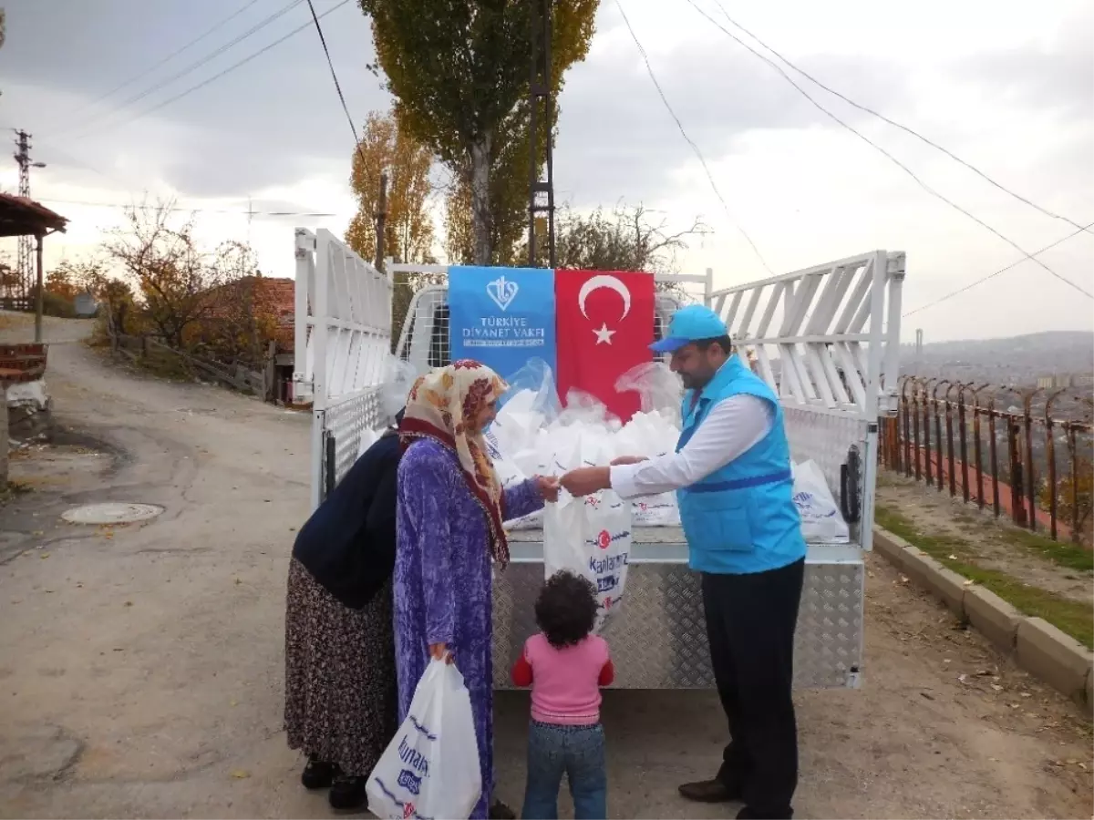 Türkiye Diyanet Vakfı, Kesilen Kurbanları 165 Bin Kişiye Ulaştırdı