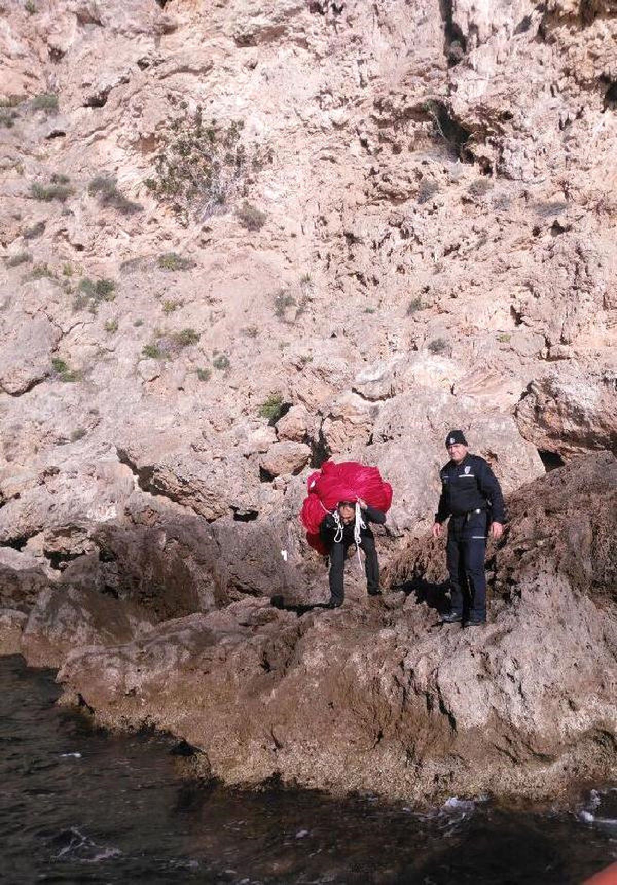 150 Metrekarelik Türk Bayrağı Denize Düştü
