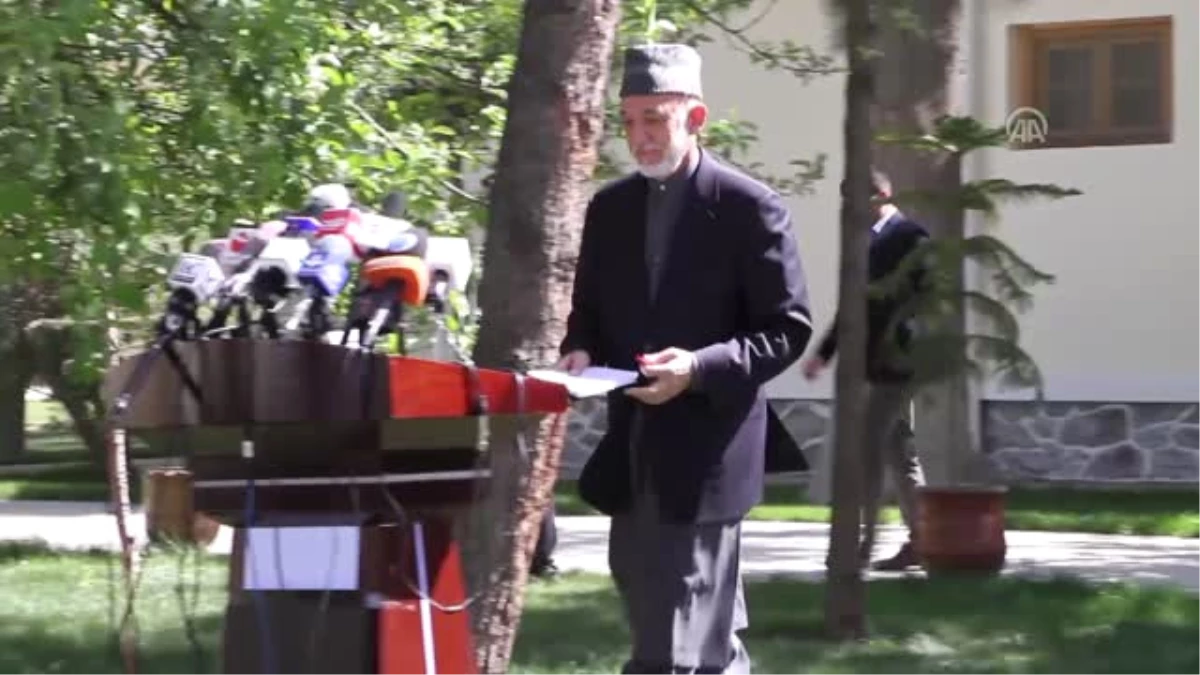 Afganistan Eski Devlet Başkanı Hamid Karzai