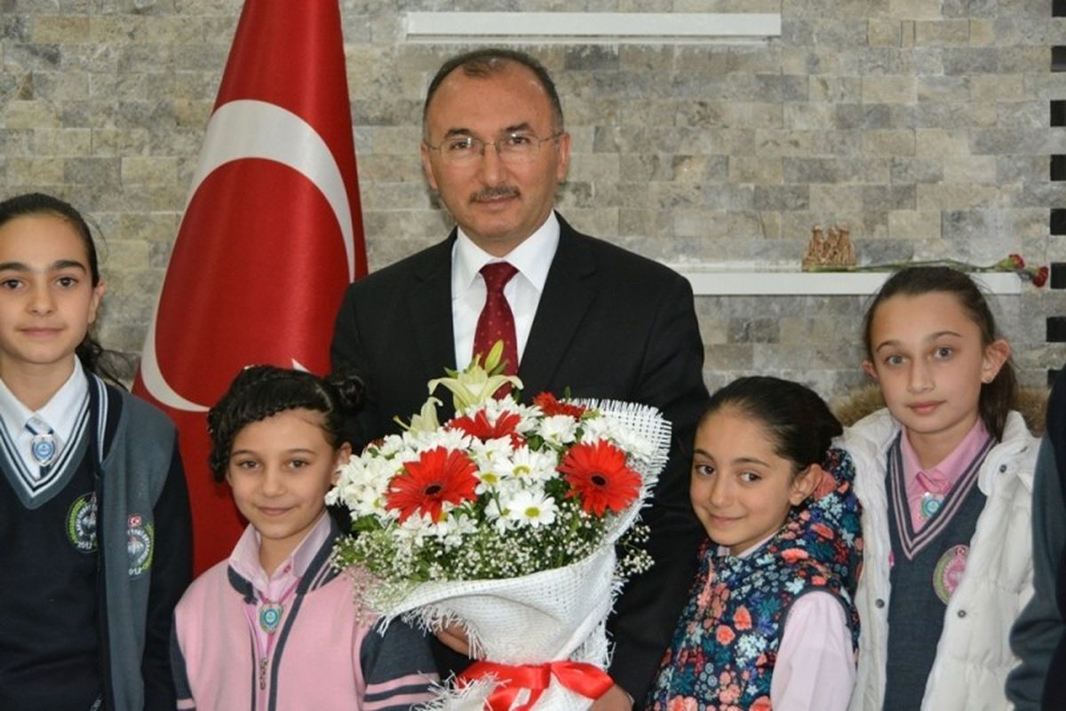 Başkan Köksoy\'dan 23 Nisan Ulusal Egemenlik ve Çocuk Bayramı Mesajı