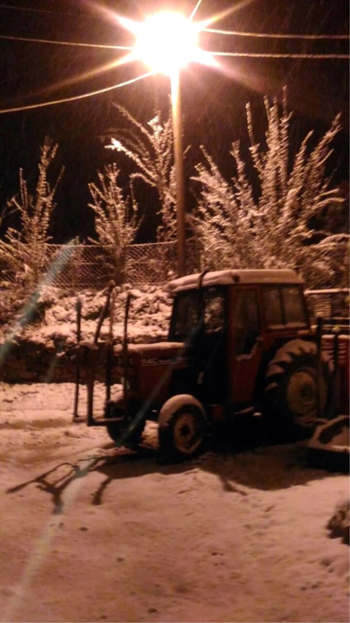 Dursunbey\'de Kar Yağışı