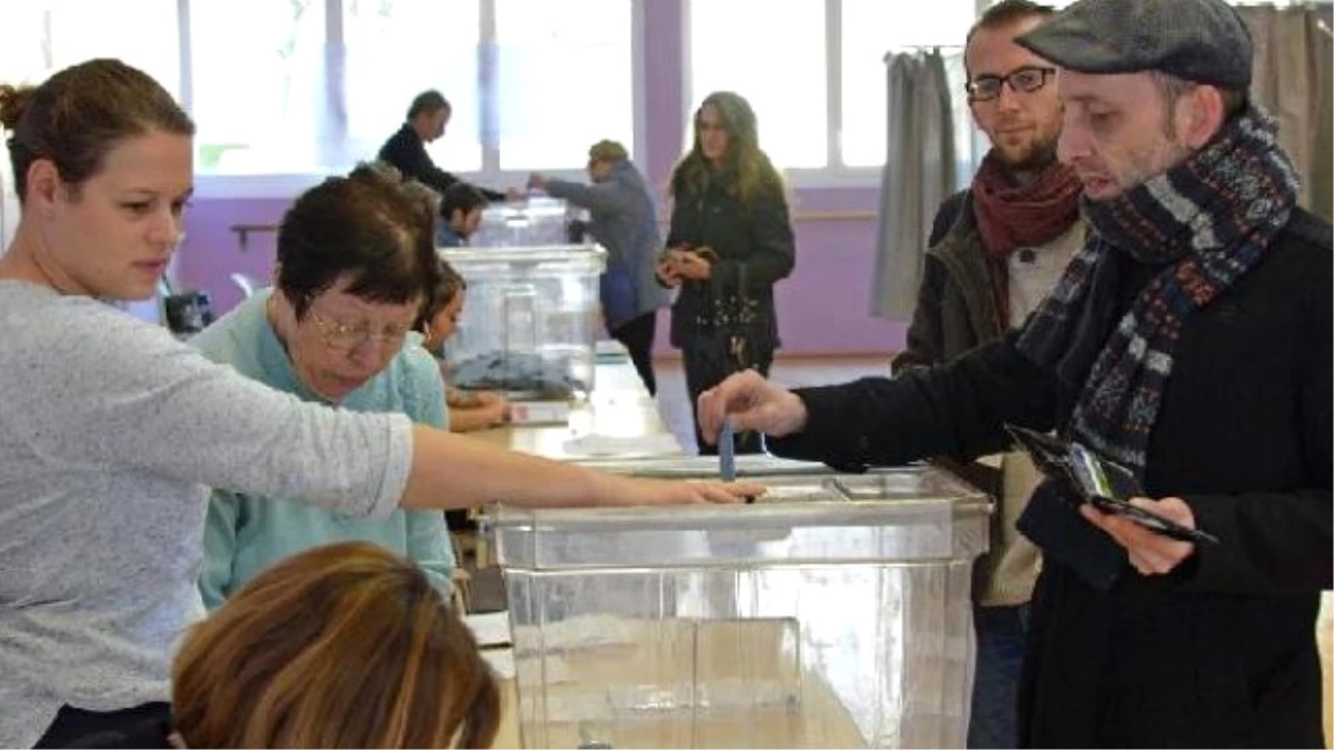 Fransa\'da Oy Sayımına Başlandı, İlk Sonuçlar Belirlendi