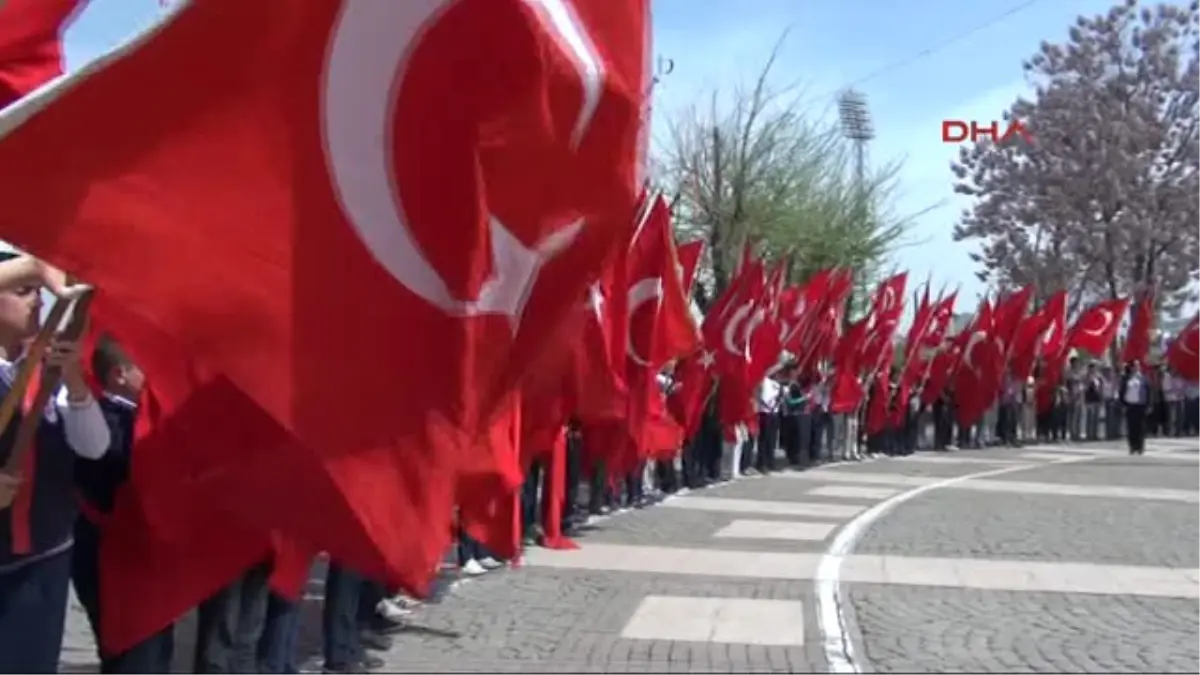 Gaziantep\'te 23 Nisan Coşkusu