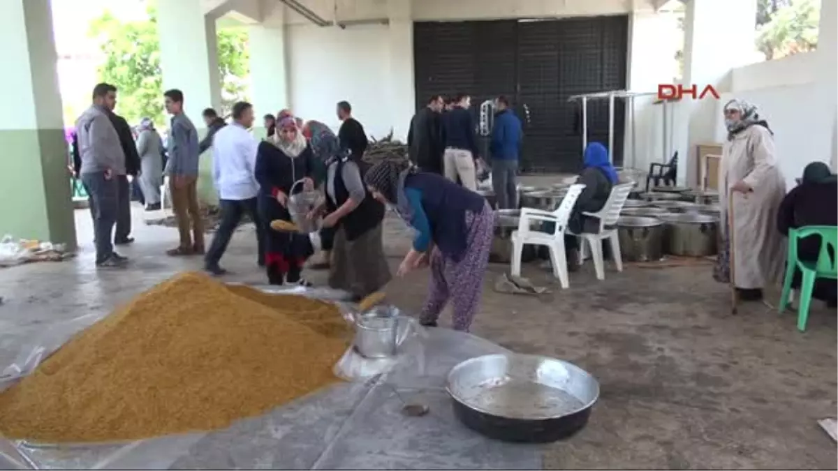 Kilis Elbeyli\'de 10 Bin Kişiye Yemek