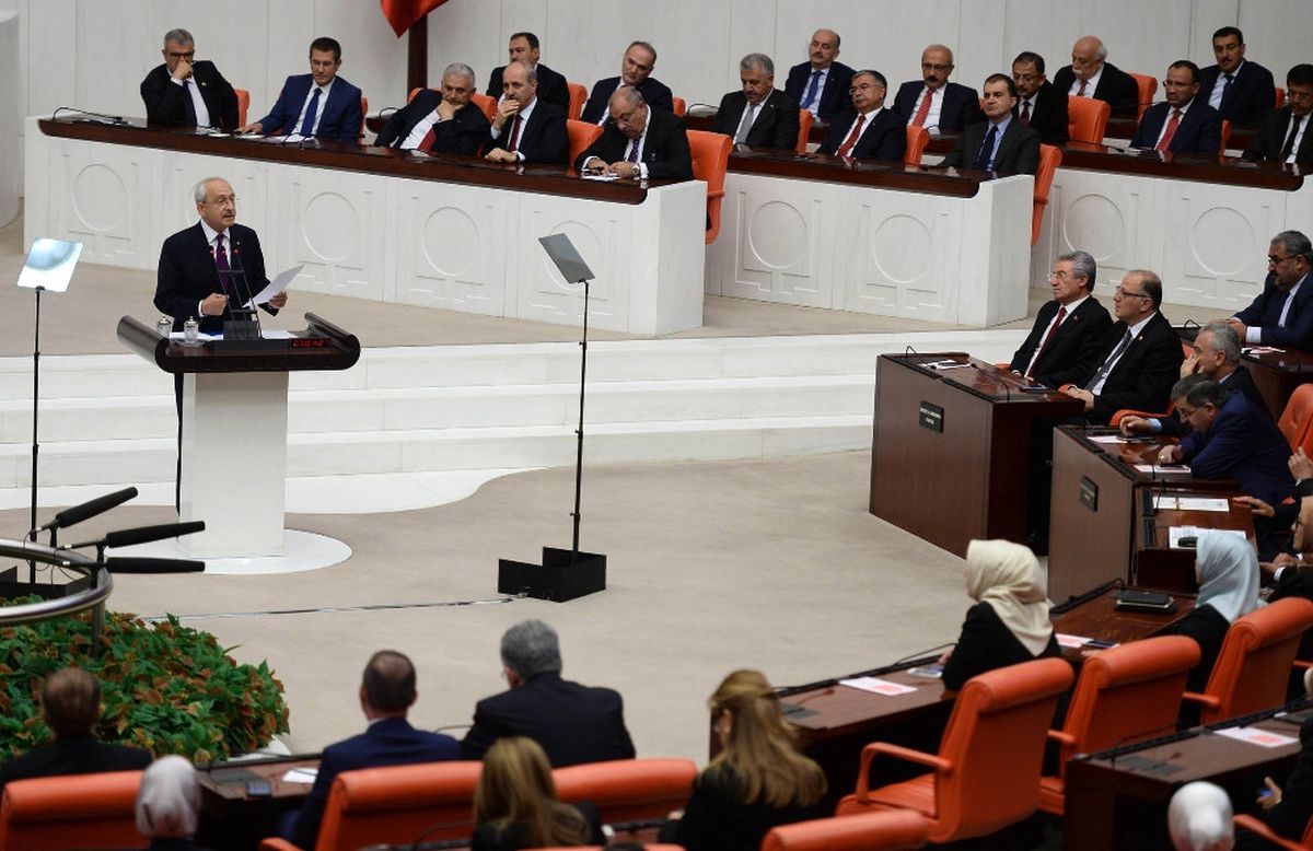 Mecliste \'Referandum\' Gerginliği