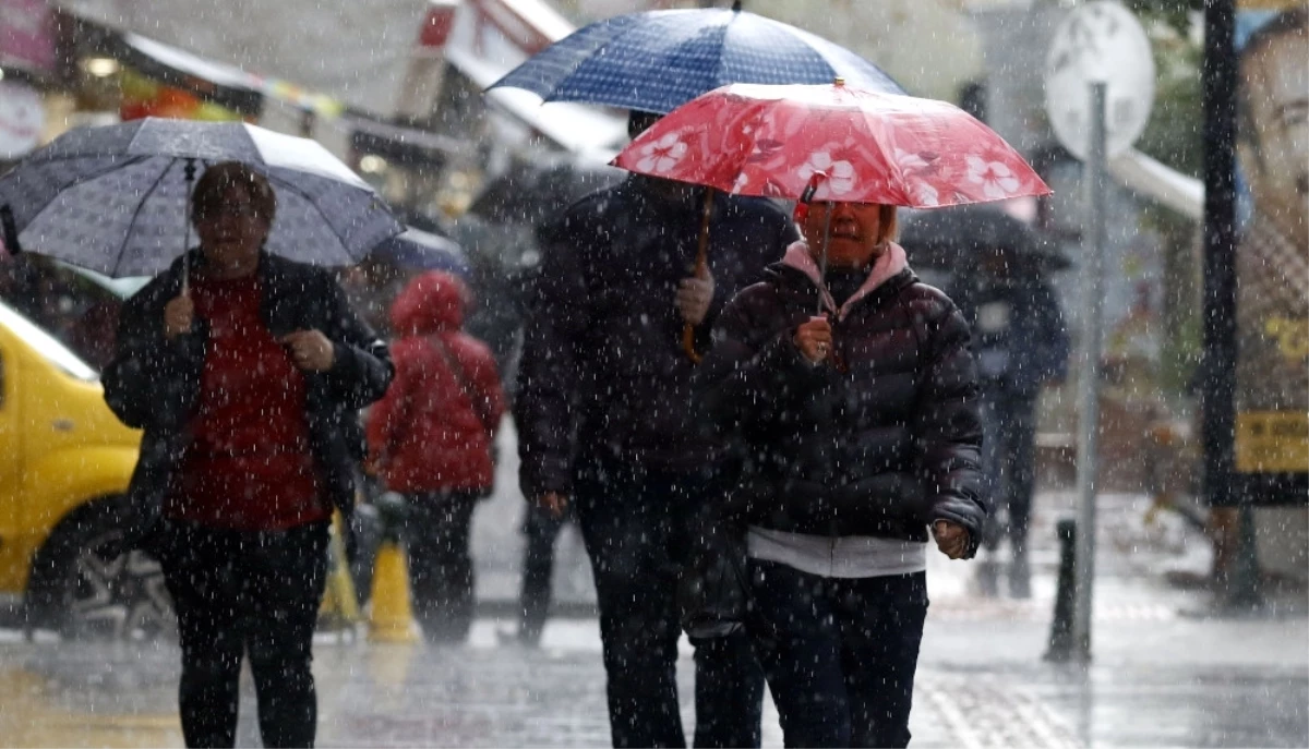 Meteoroloji\'den Istanbul ve Ankara Için Yağış Uyarısı