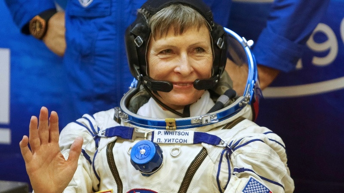 57 Yaşındaki ABD\'li Kadın Astronottan Çifte Rekor