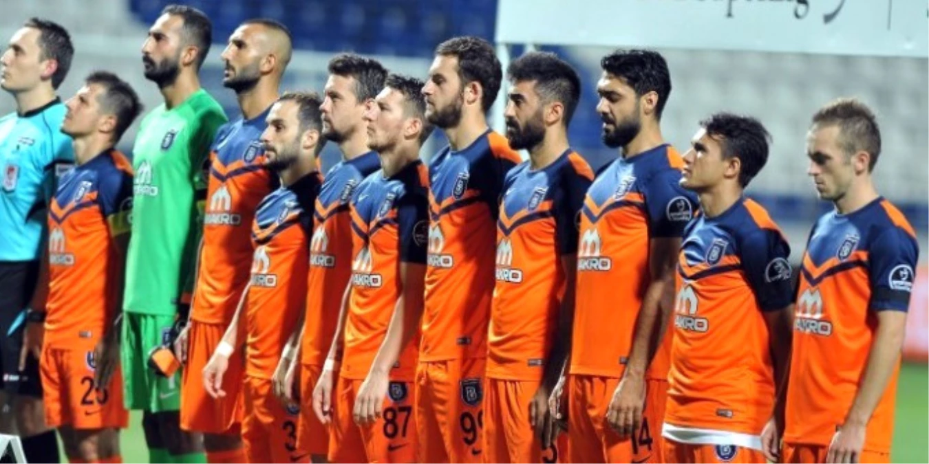 Başakşehir\'de Yaşanan Olay Sonrası 2 Futbolcu Kadro Dışı