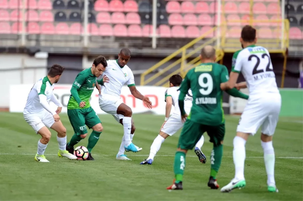 Bursaspor\'a Son 3 Maçta 12 Gol Attı