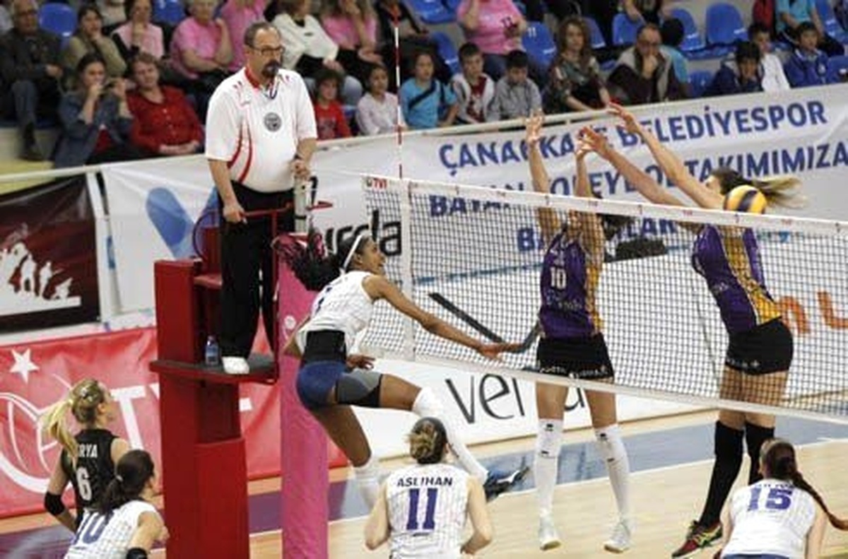 Çanakkale Belediyespor, Halkbank\'la 3\'üncü Maçına Çıkıyor