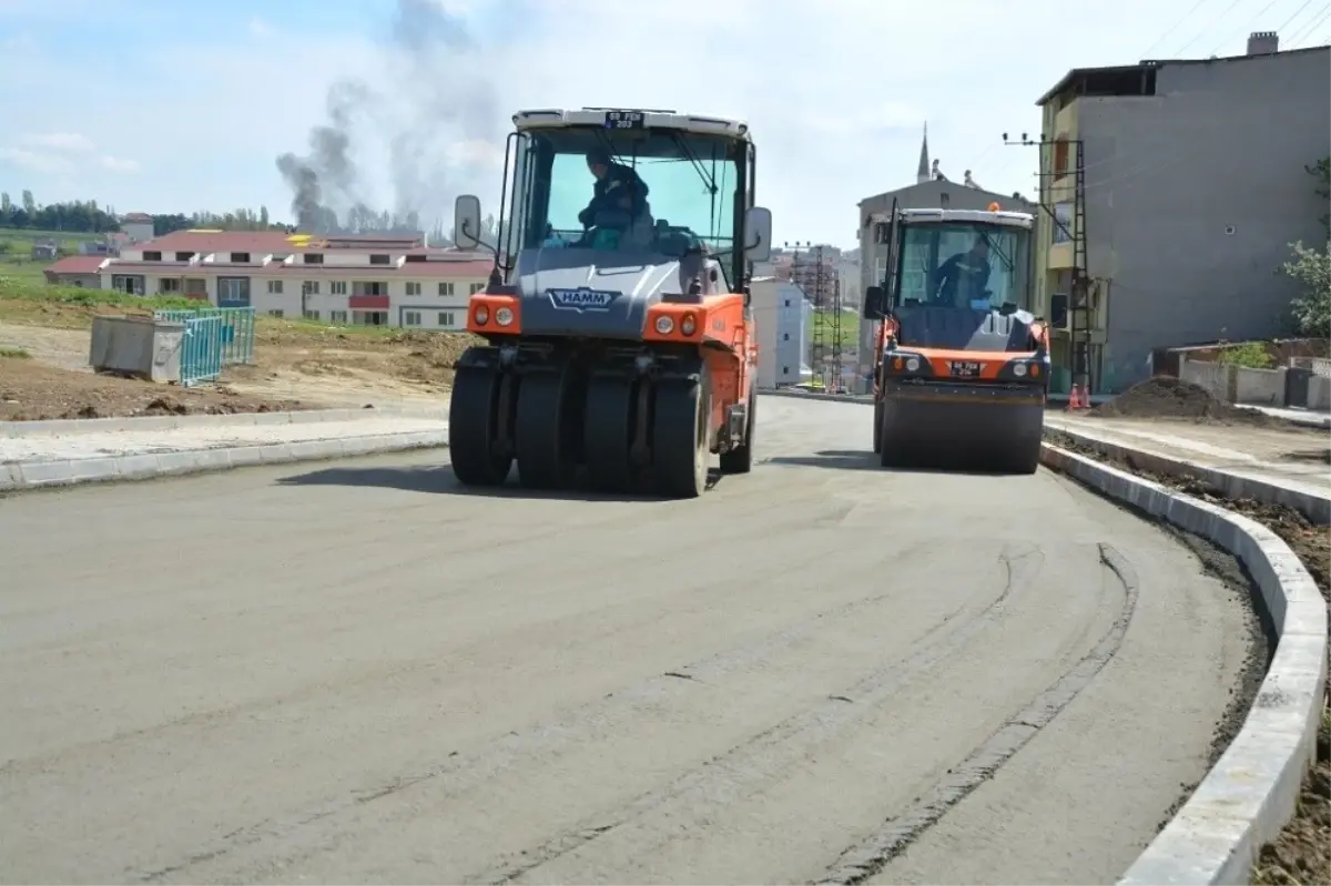 Çınarlı Mahallesinde Yol Yapım Çalışmaları