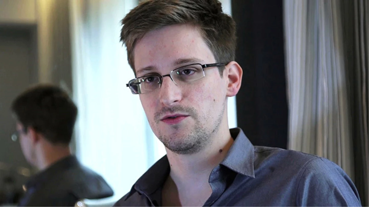 Edward Snowden Rusça Öğreniyor