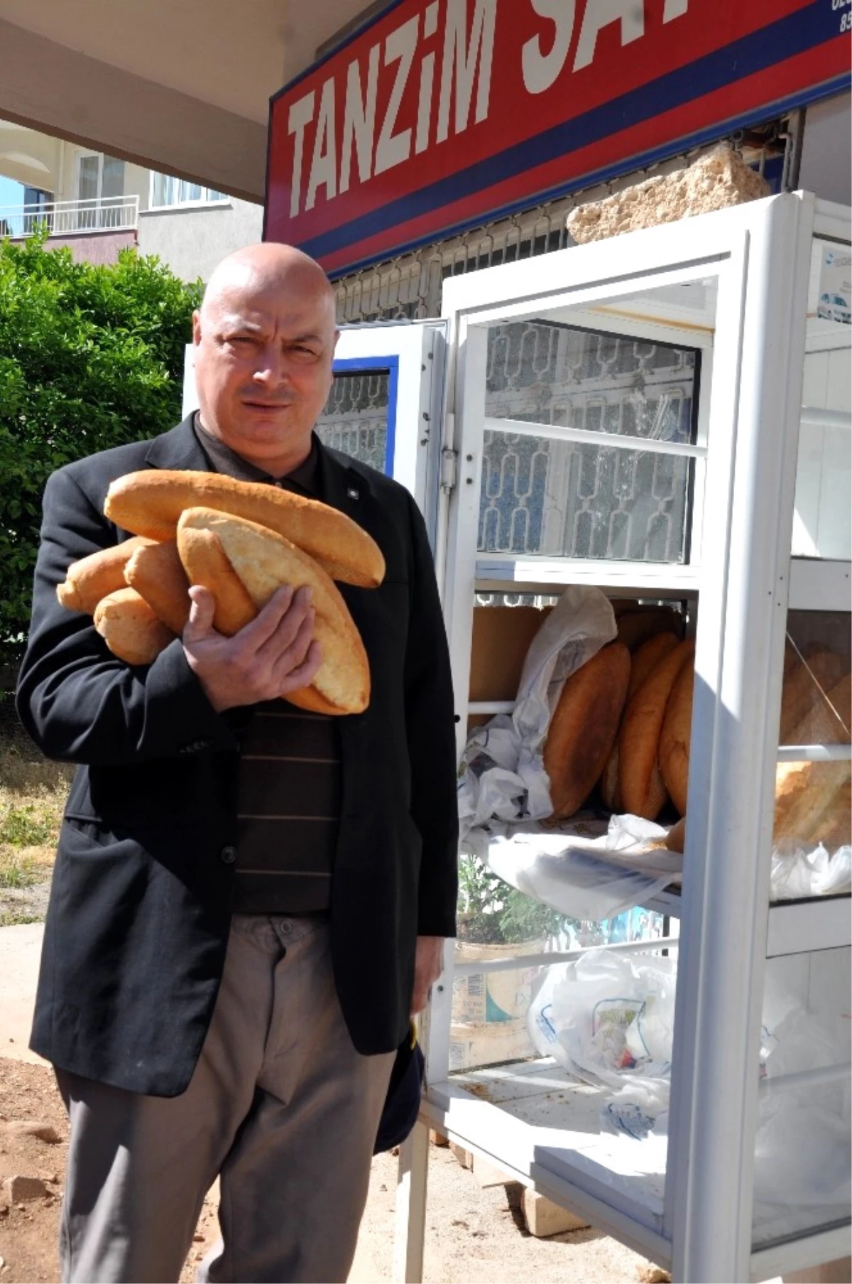 Finike ve Kumluca\'da Ekmek Zamlandı