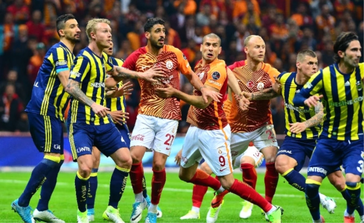 Galatasaray Büyük Maçlarda Dağıldı