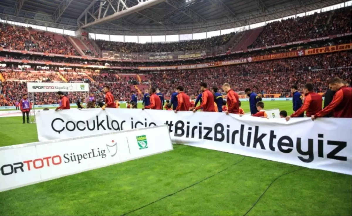 Galatasaray-Fenerbahçe Derbisinde Çocuklar Kazanacak