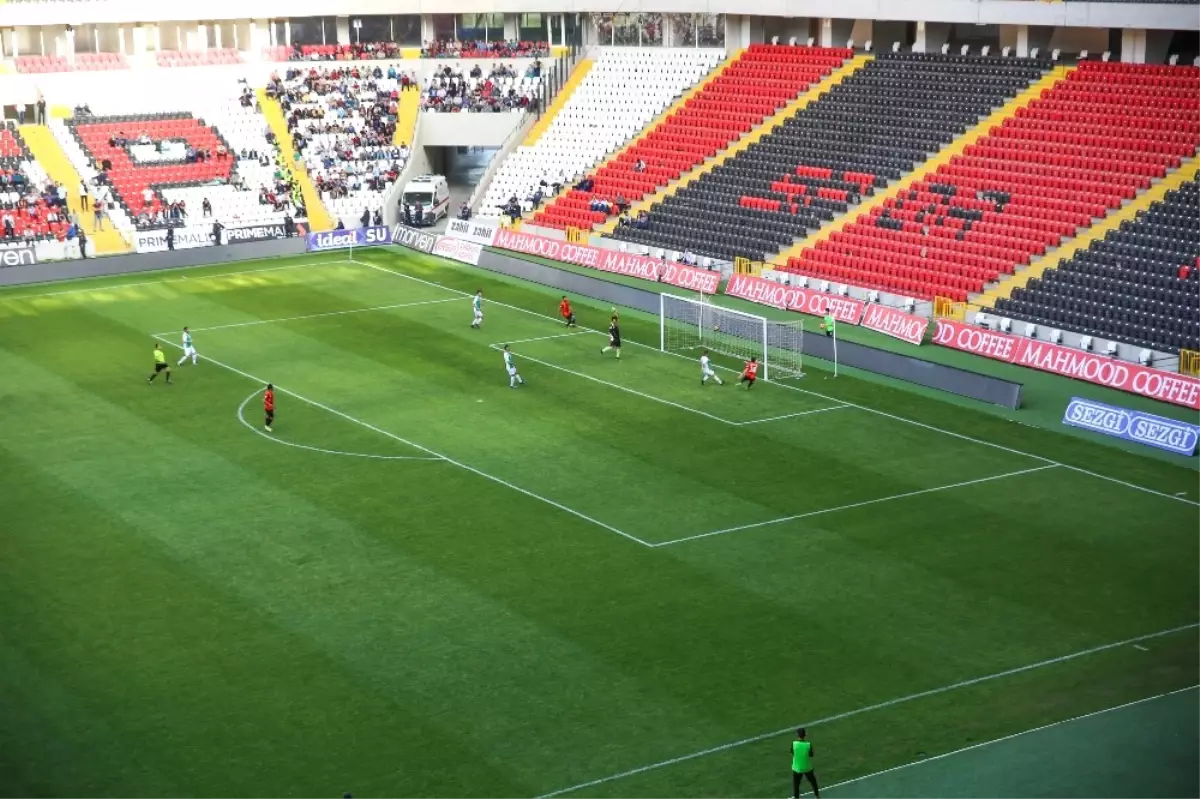 Gaziantep Derbisini Şehitkamil Belediyespor Kazandı