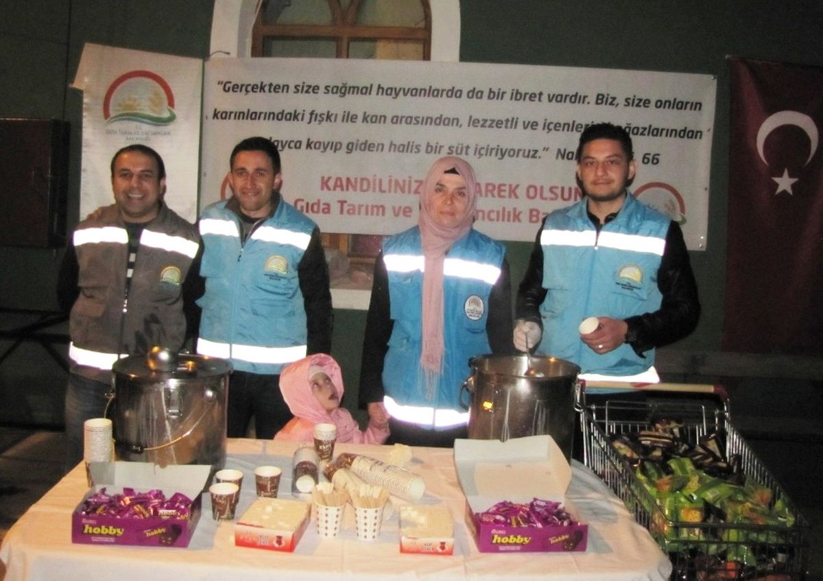 Hisarcık İlçe Gıda Tarım ve Hayvancılık Müdürlüğünden Sıcak Kandil Sütü