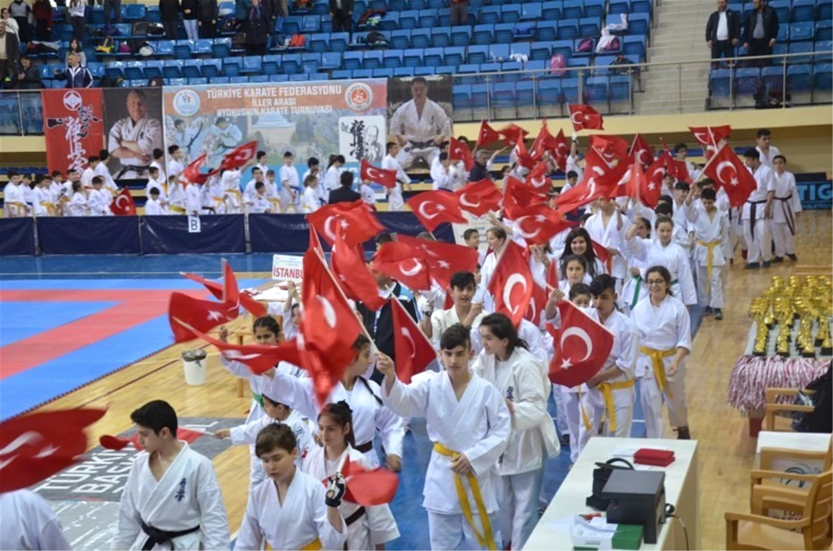 İller Arası Karate Şampiyonası Seremonisi Yapıldı