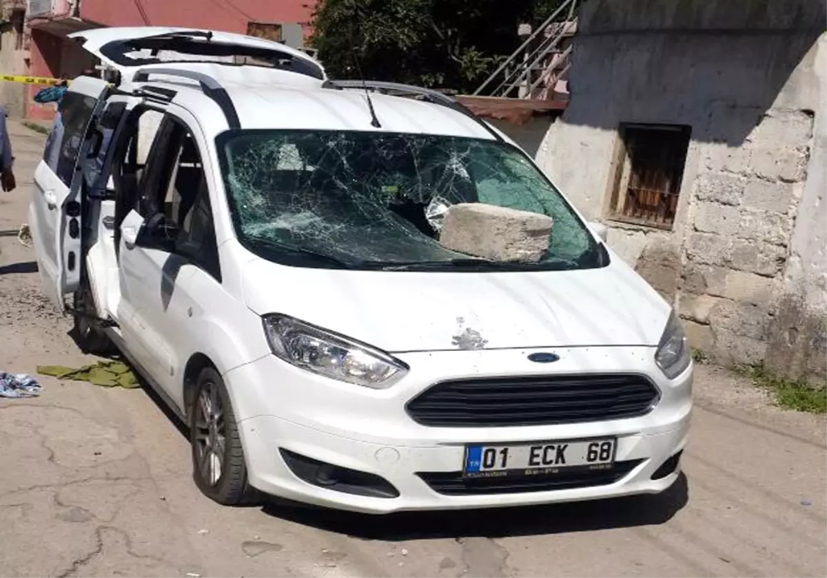 Kalaşnikoflu Trafik Kavgası: 2 Ölü, 1 Yaralı