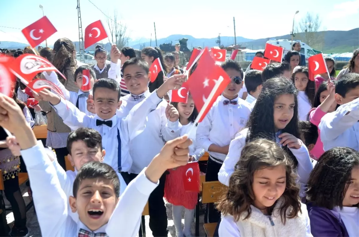 Ovacık\'ta 23 Nisan Kutlamaları