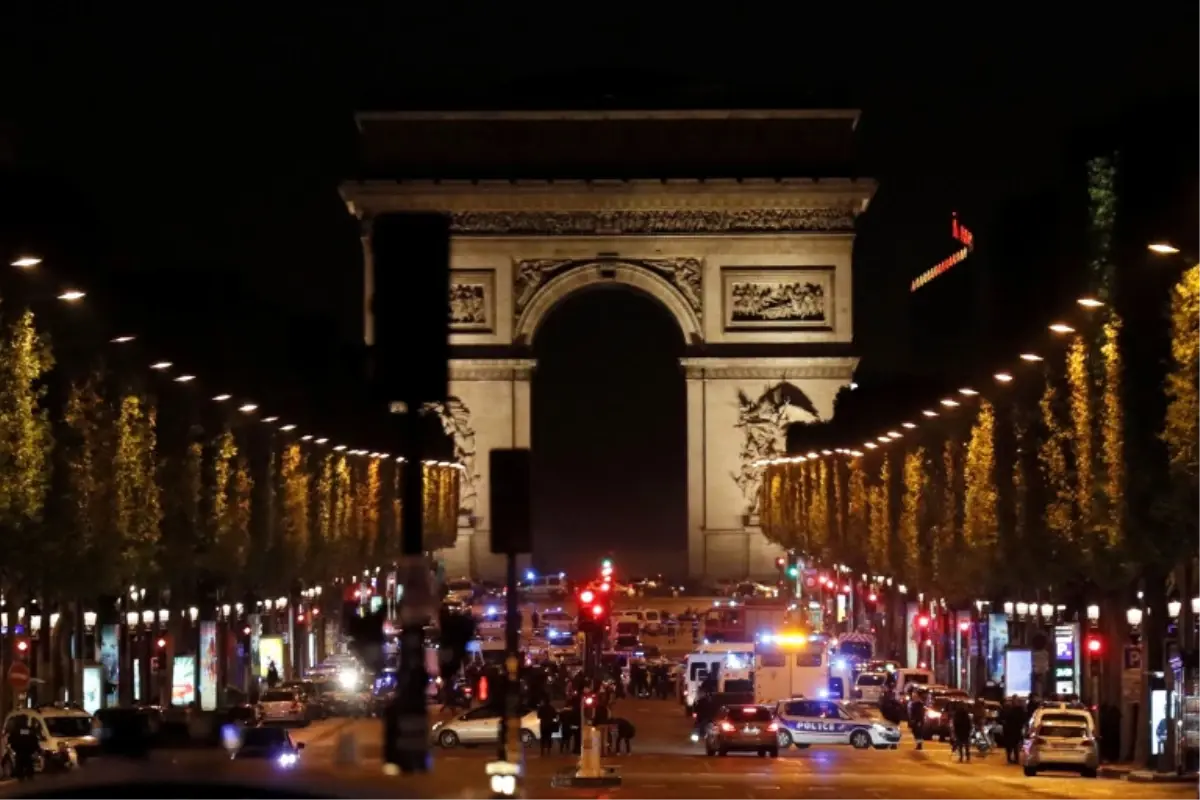 Paris\'te Polise Silahlı Saldırı: 1 Polis Hayatını Kaybetti