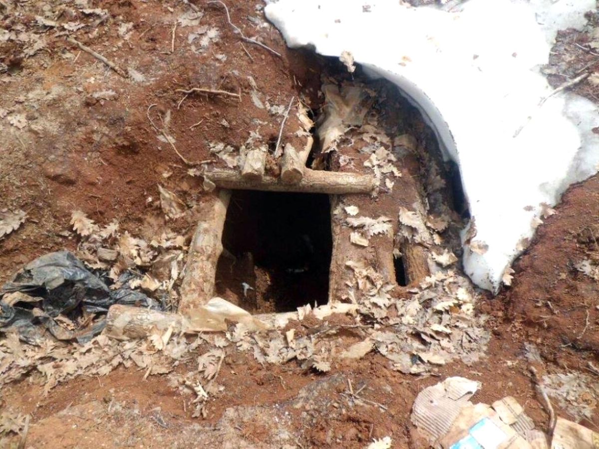 PKK\'ya Ait Sığınakta Silah ve Mühimmat Ele Geçirildi