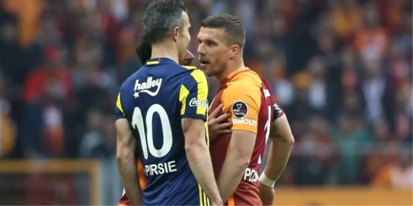 Podolski Özür Diledi